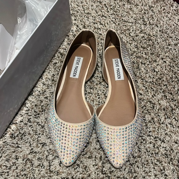 Cute flats - Picture 1 of 5